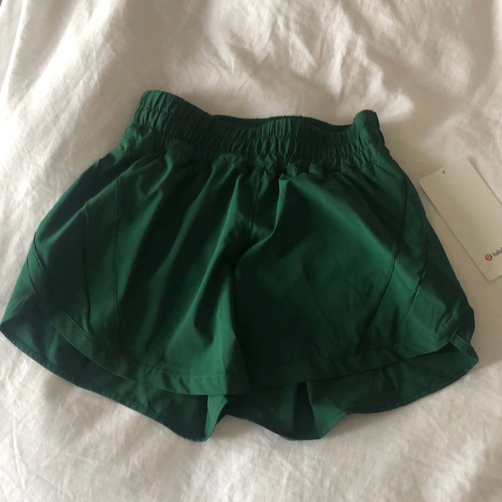 Lululemon track that MR short 5 inches lined
